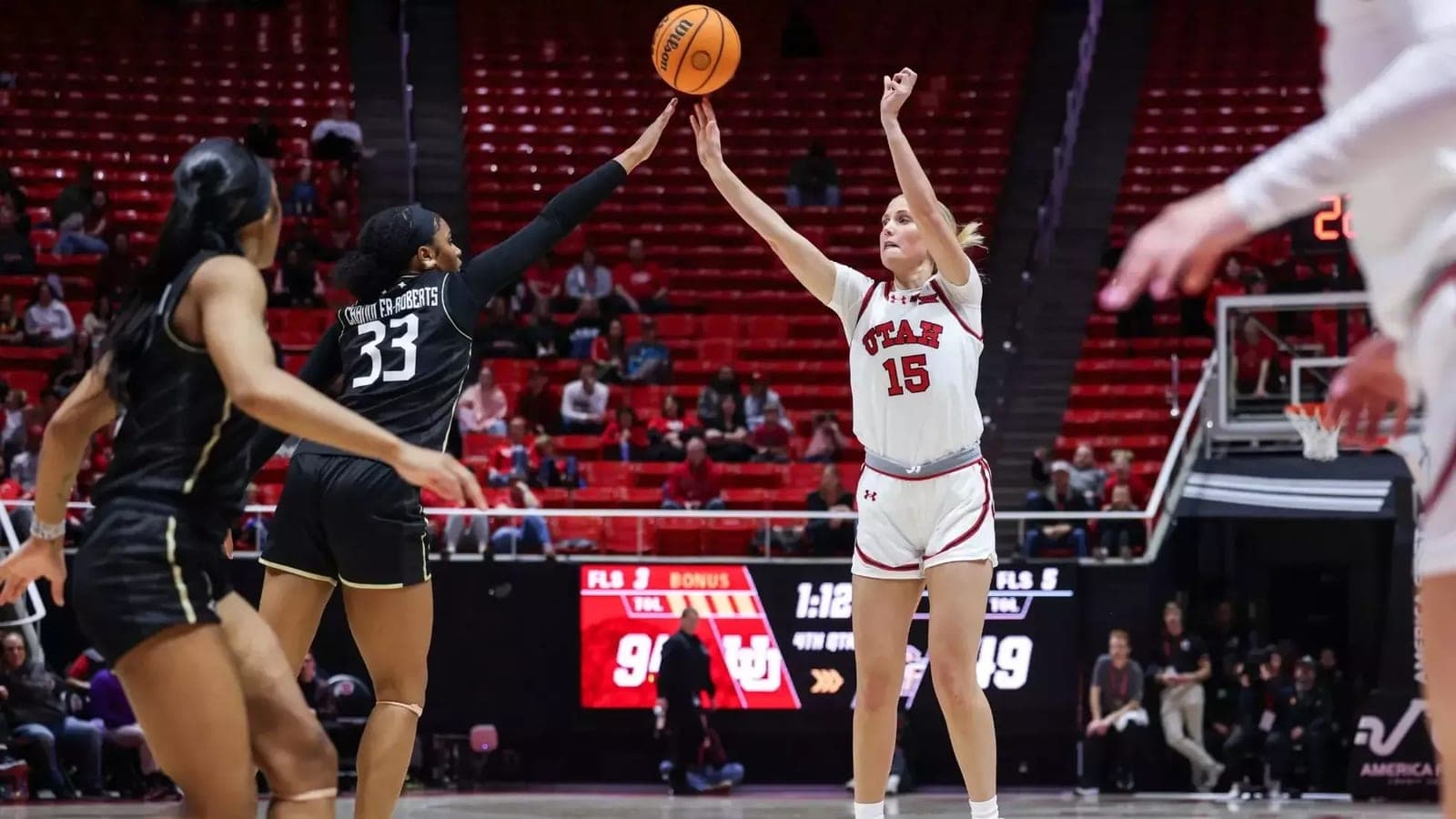 Utah Utes vs. UCF Knights at Huntsman Center in Salt Lake City, UT on Monday, February 10, 2025. Anna Fuder/Utah Athletics